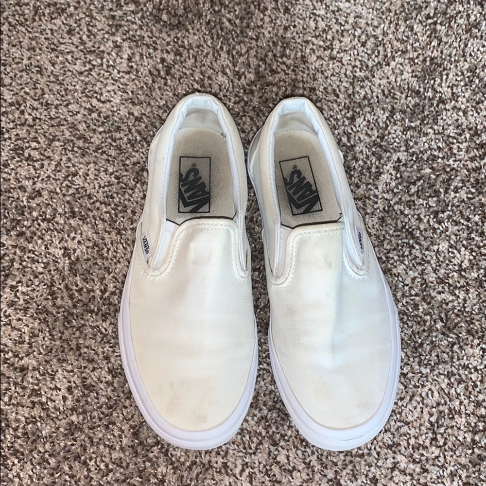 Women’s White Vans 7.5
